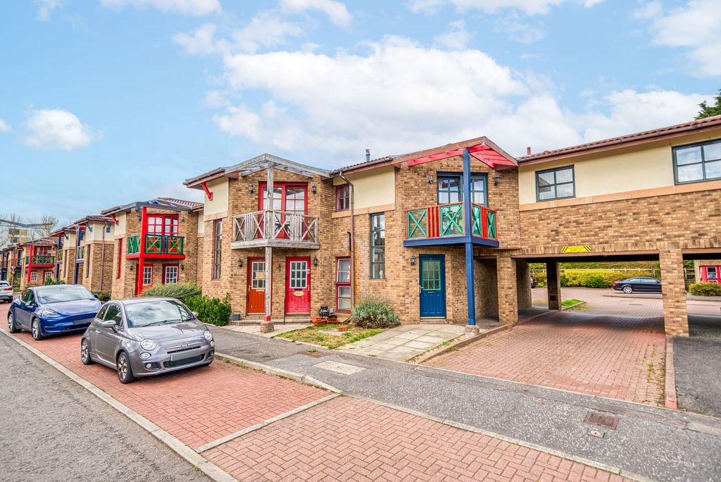 Property photo 2 of 15