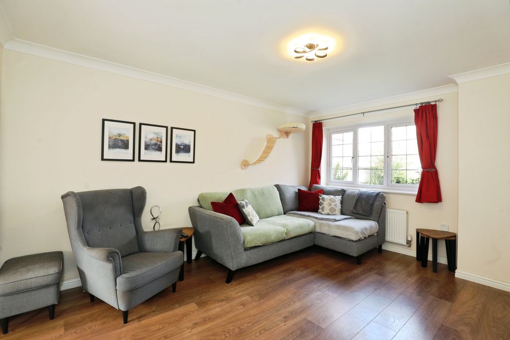 Property photo 3 of 15