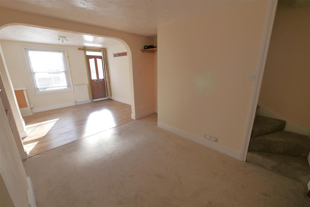 Property photo 2 of 13 Lounge Diner