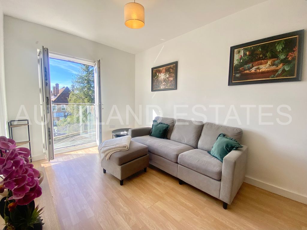 Property photo 3 of 14