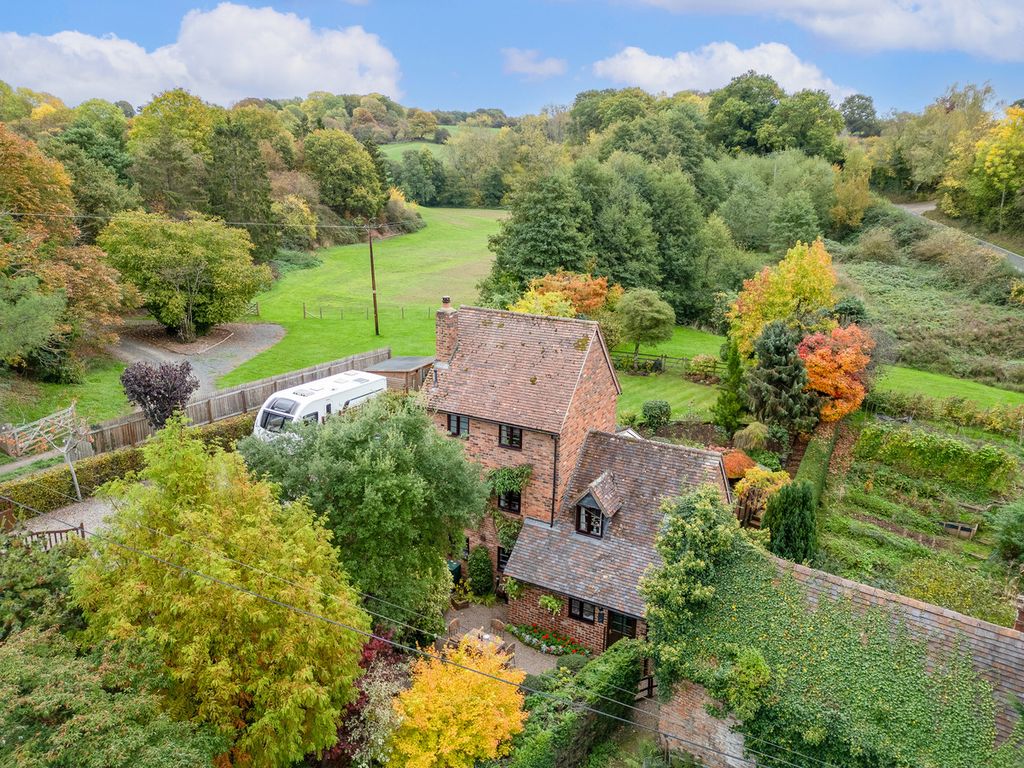 Property photo 2 of 32