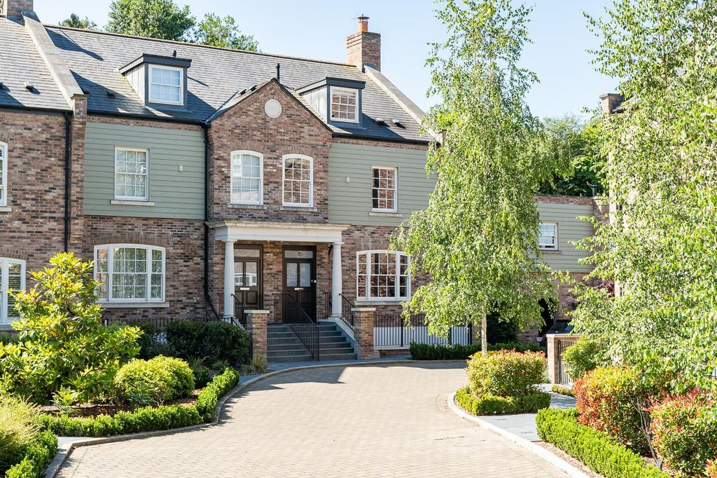 Property photo 1 of 43 External-S-3.Jpg