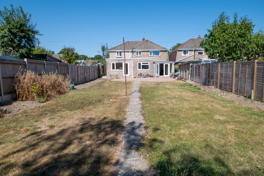 Property photo 1 of 21 Photo 25