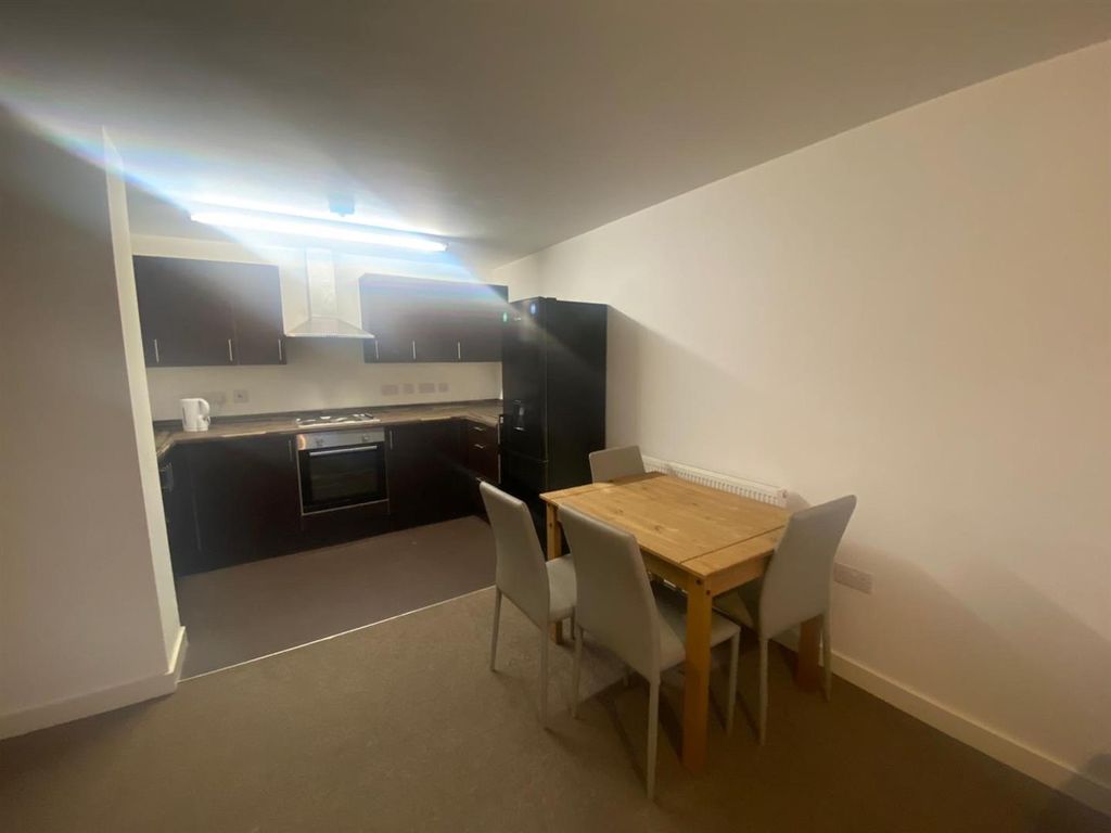 Property photo 2 of 7 Kitchen Diner