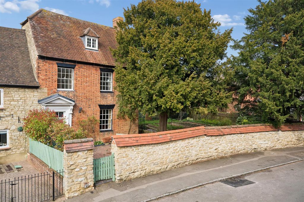 Property photo 1 of 24