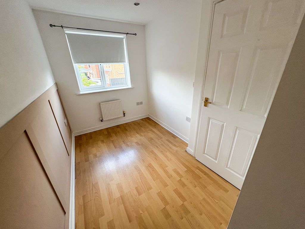 Property photo 3 of 10 Photo 1