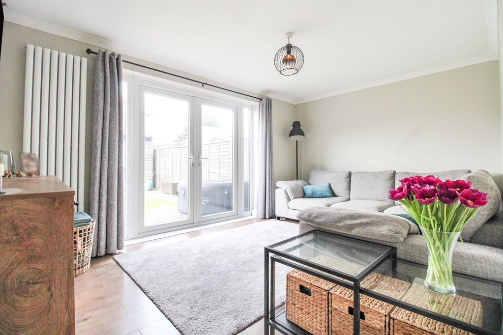 Property photo 2 of 13 Photo 1