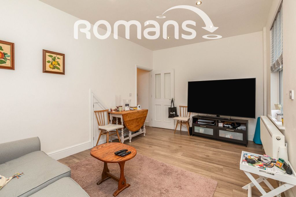 Property photo 2 of 11 Stmarksplacehd7Of152