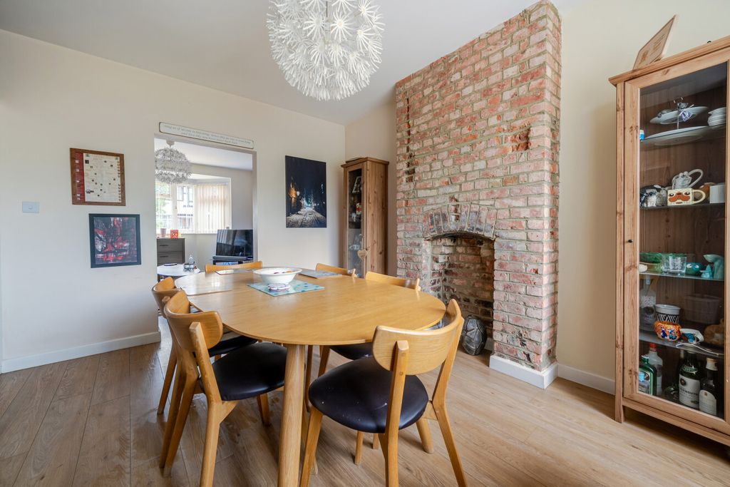 Property photo 3 of 20 1454927-4-6A01Bb3...