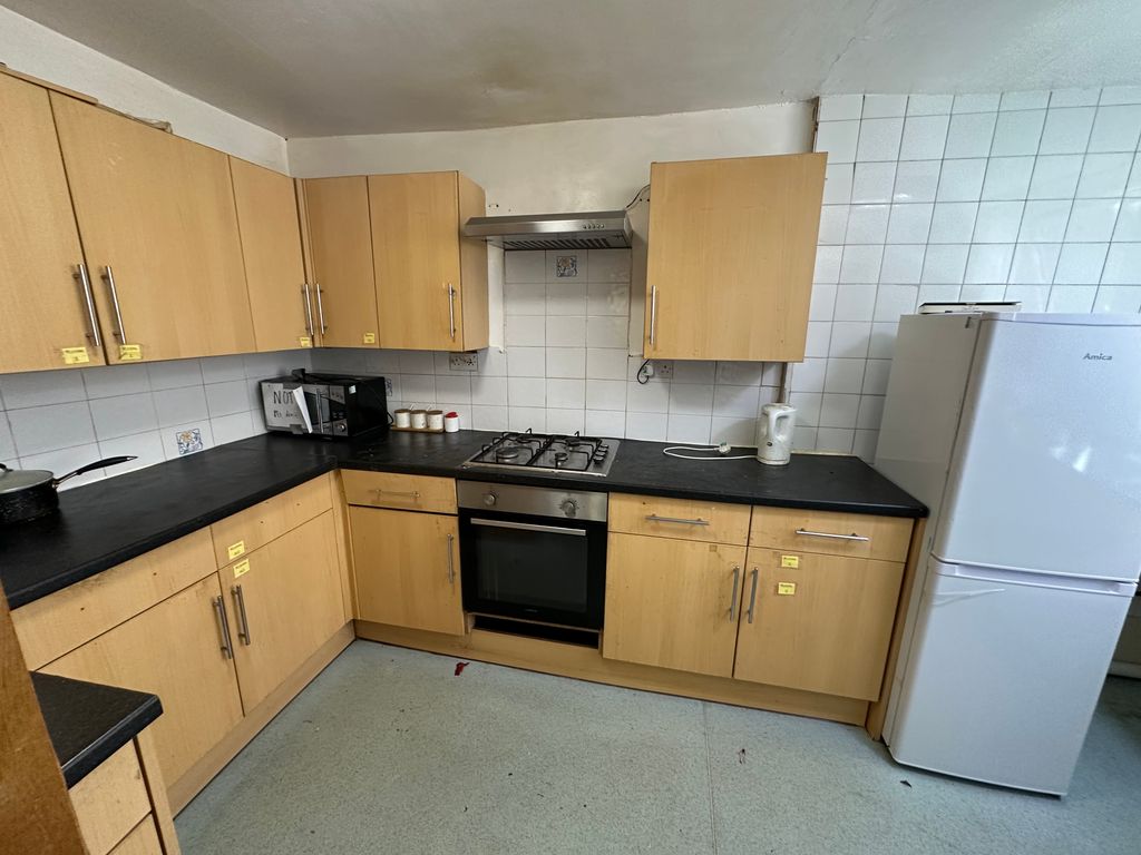 Property photo 1 of 9 Image