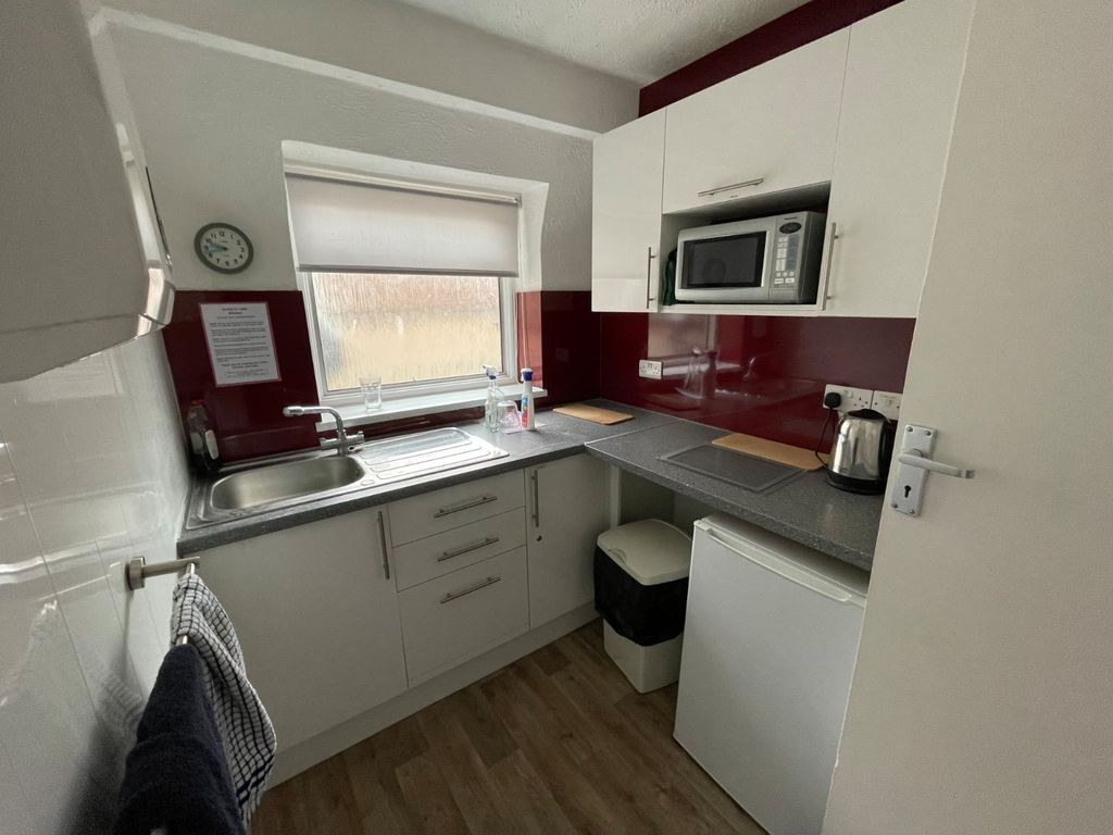 Property photo 3 of 5 Picture No. 06