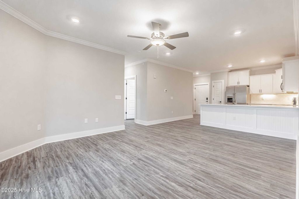 Property photo 3 of 24 <Alttext/>