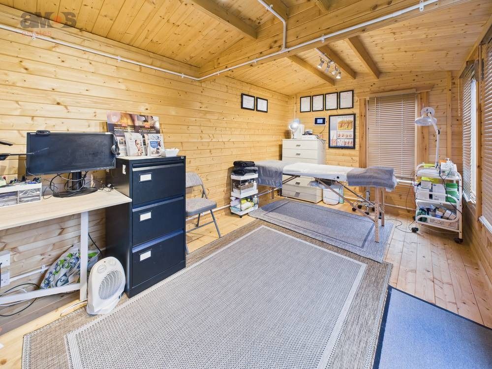 Property photo 3 of 23 4813283