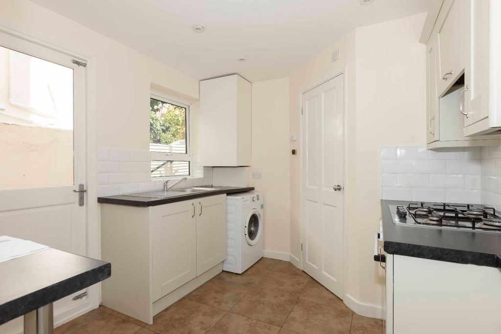 Property photo 3 of 12 Goldstone_3.Jpg