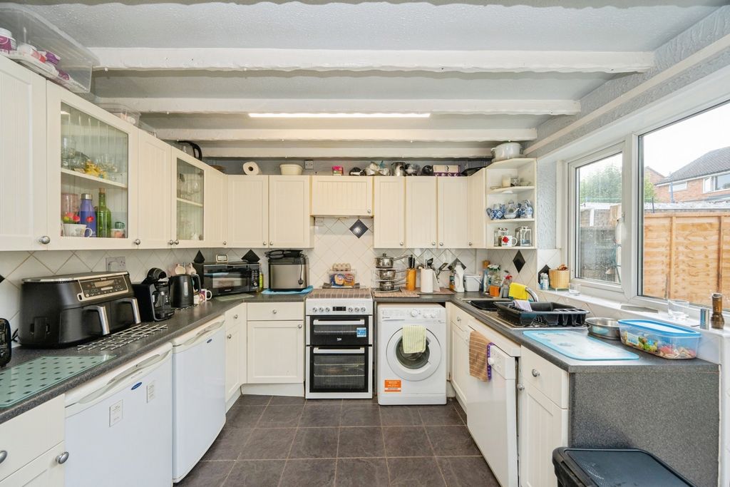 Property photo 3 of 18 Pbox-Img.Jpg