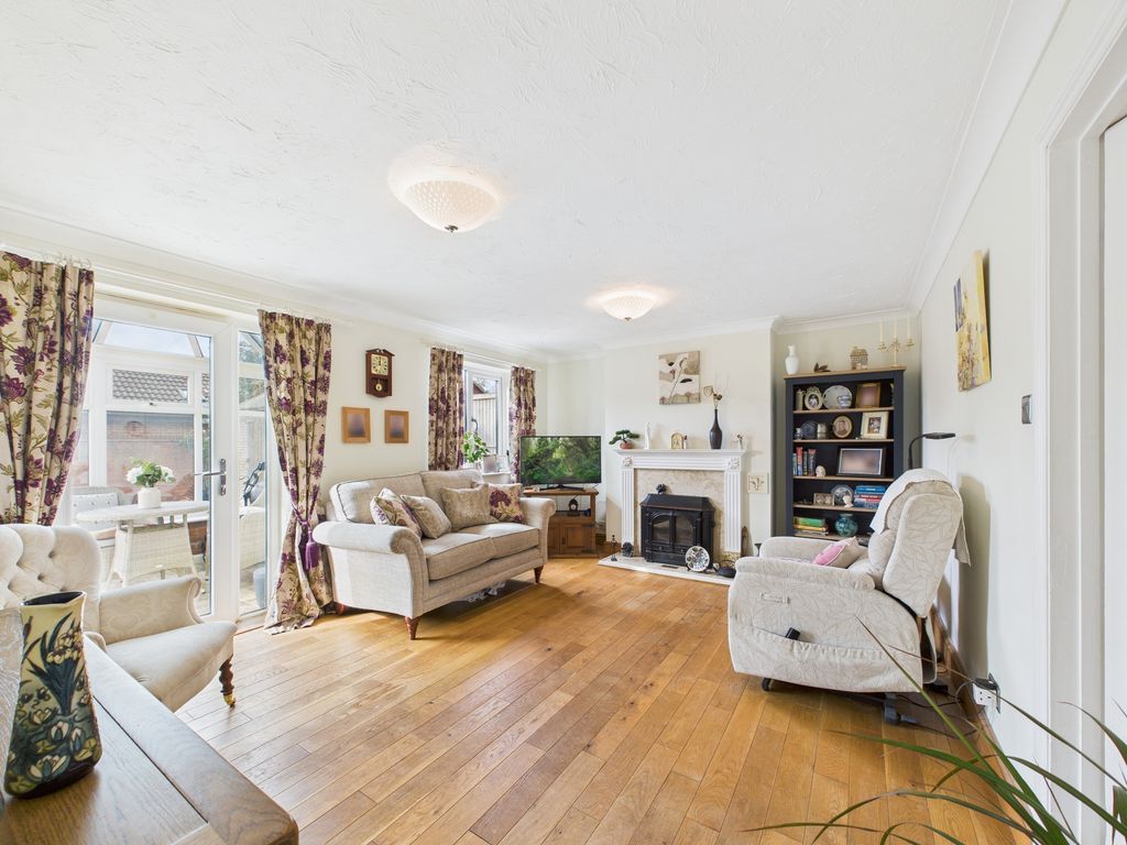 Property photo 2 of 12 Cam04058G0-Pr0041-Still003.Jpg