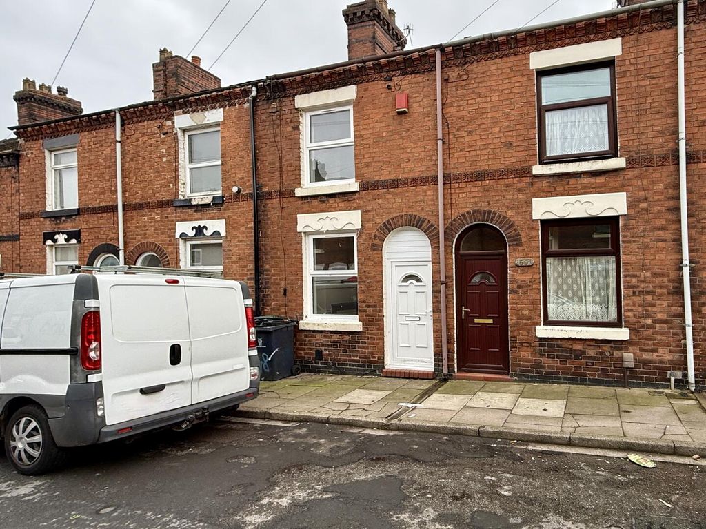 Property photo 1 of 25 Front (Exterior)