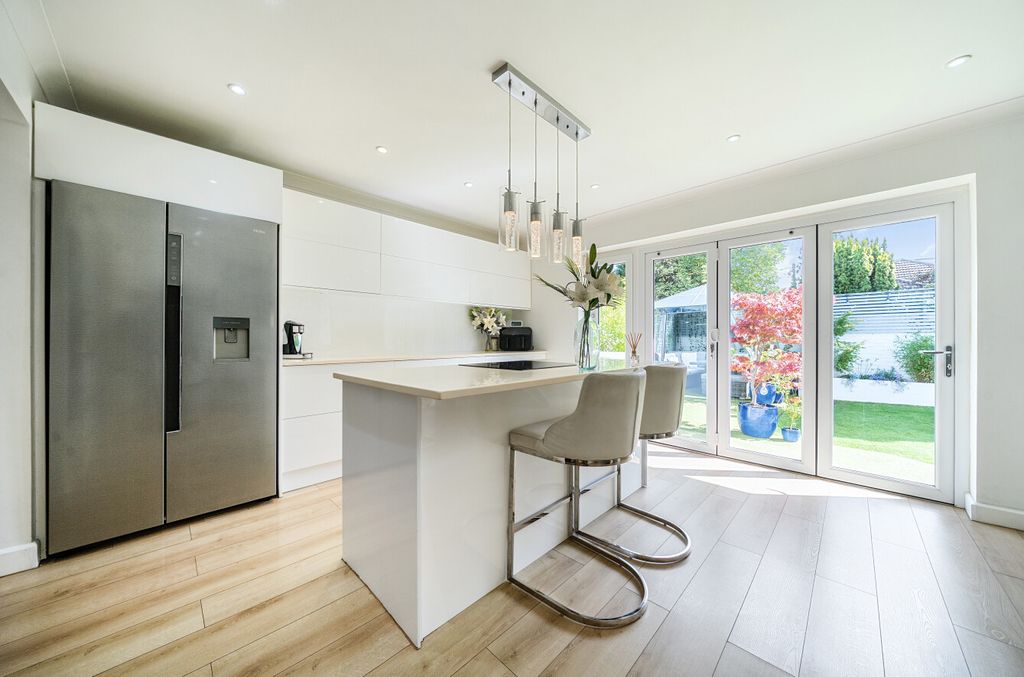 Property photo 2 of 26 1343764-22-68B06F...