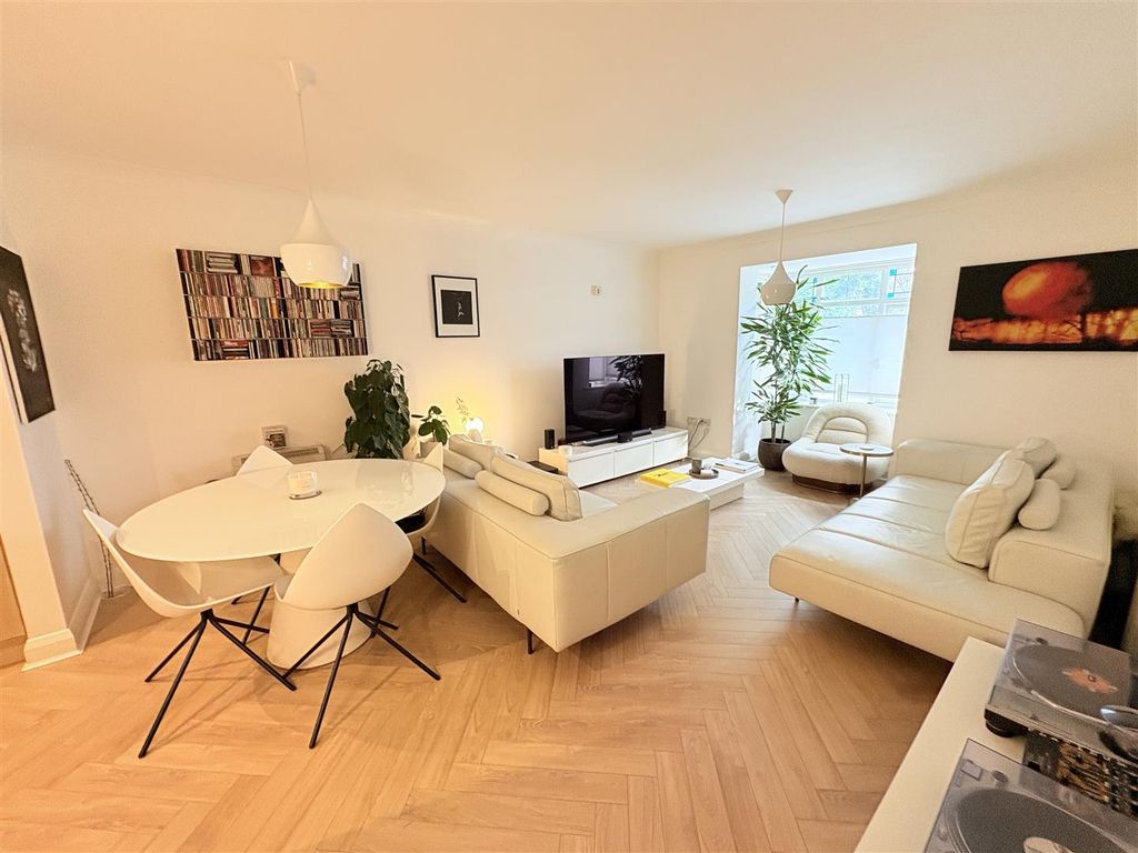 Property photo 2 of 14 Open Plan Living/Kitchen