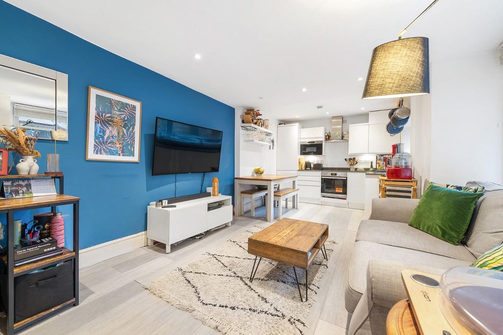 Property photo 2 of 9 Reception (2).Jpg