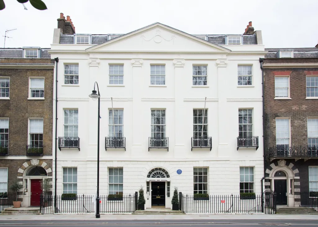 Property photo 1 of 5