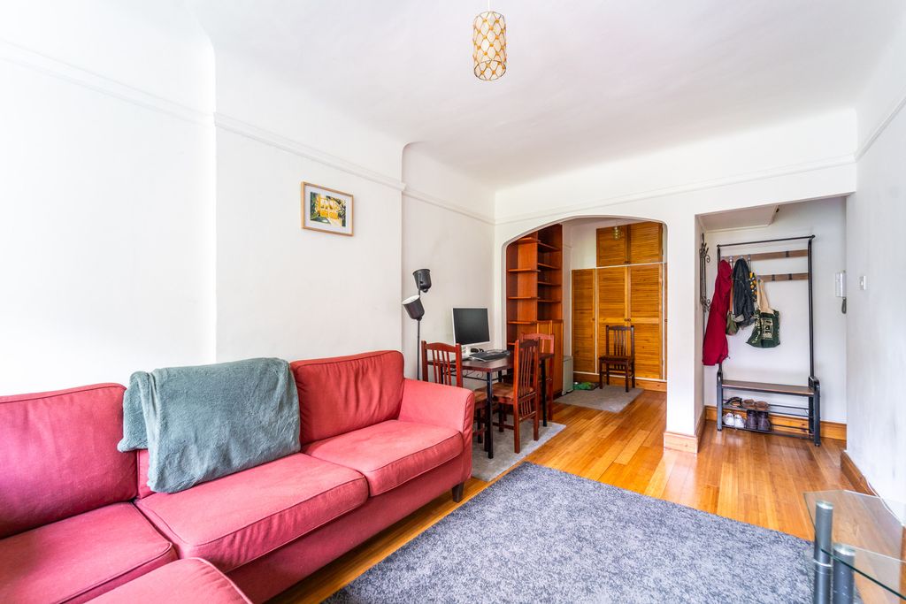 Property photo 3 of 9 Mba07268