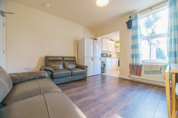 Property photo 2 of 16 7927204.Jpg