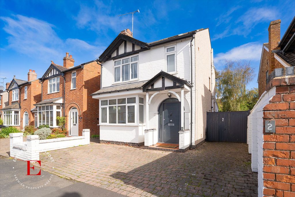 Property photo 1 of 20