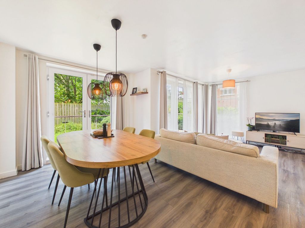 Property photo 1 of 15 Lounge/Diner
