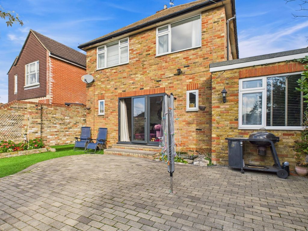 Property photo 3 of 17 Picture No. 31