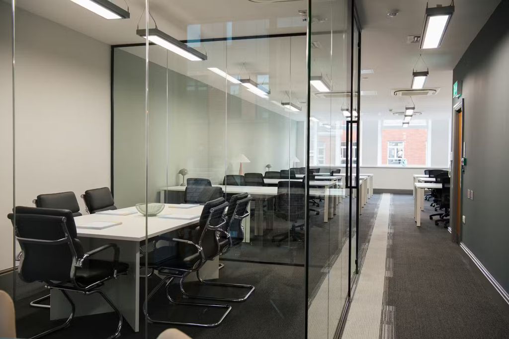 Property photo 3 of 13 Office