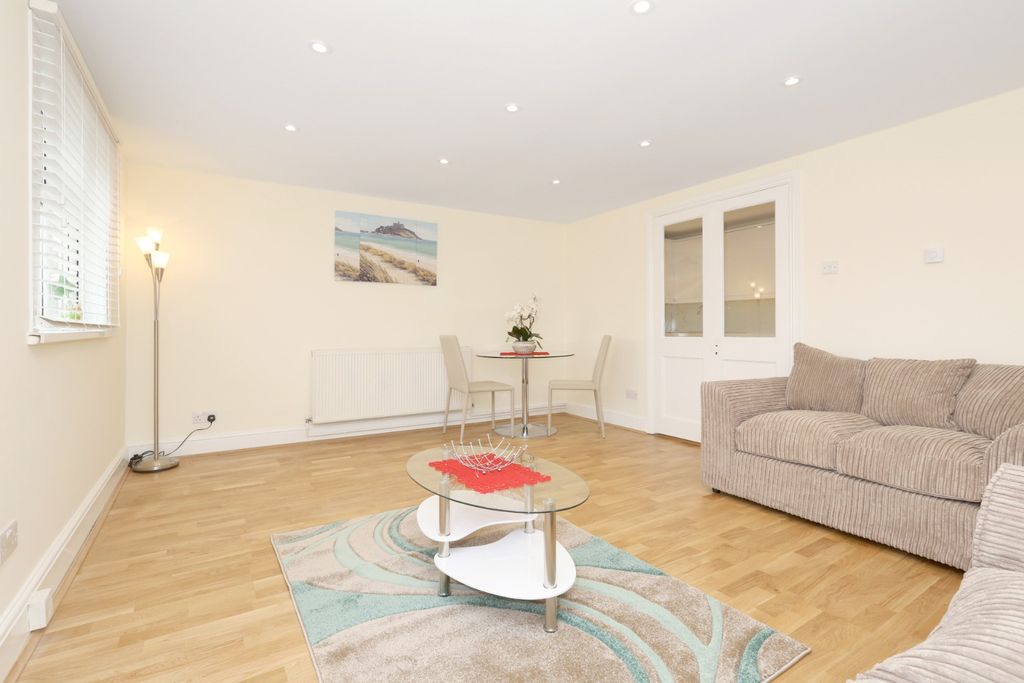 Property photo 3 of 8 2164774