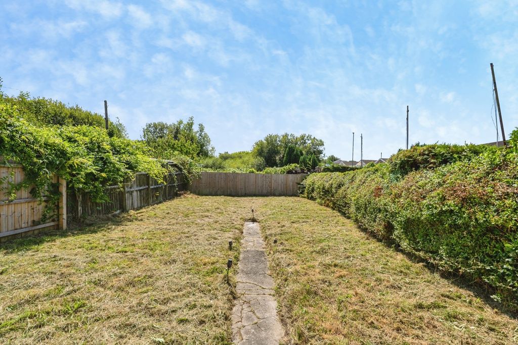 Property photo 3 of 18 Pbox-Img.Jpg