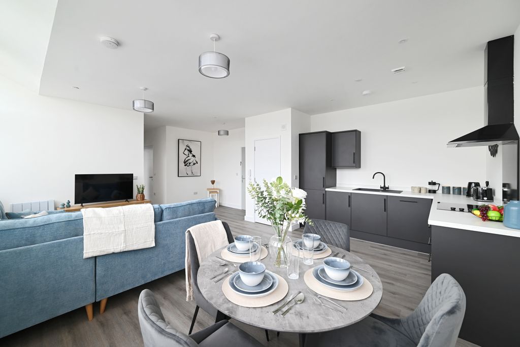 Property photo 3 of 8 Front