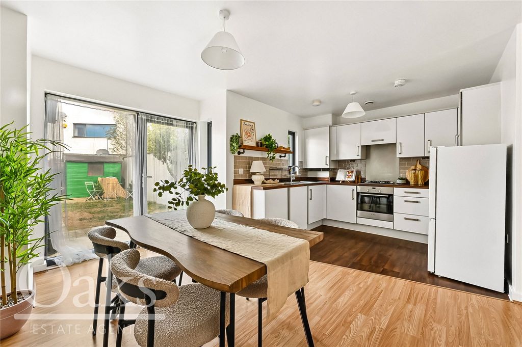 Property photo 1 of 8 Picture No. 07