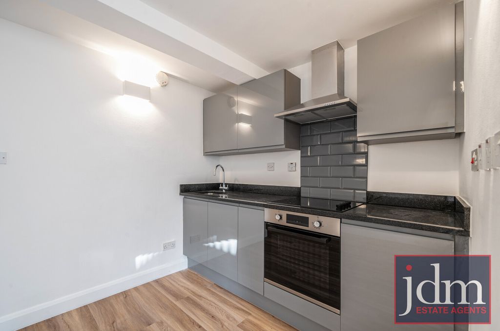 Property photo 2 of 9 26057d4d-1A99-47A...