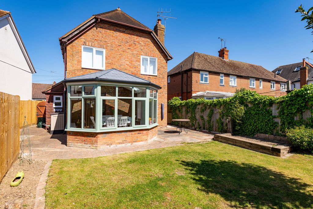 Property photo 2 of 16