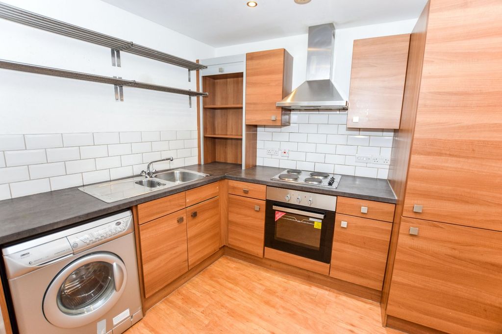 Property photo 3 of 17 Picture No. 16