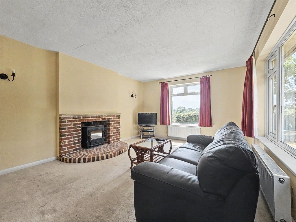 Property photo 3 of 18 Picture No. 02