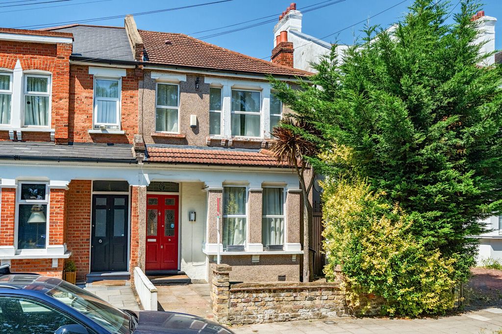 Property photo 3 of 14 1488026-1-6A4E711...