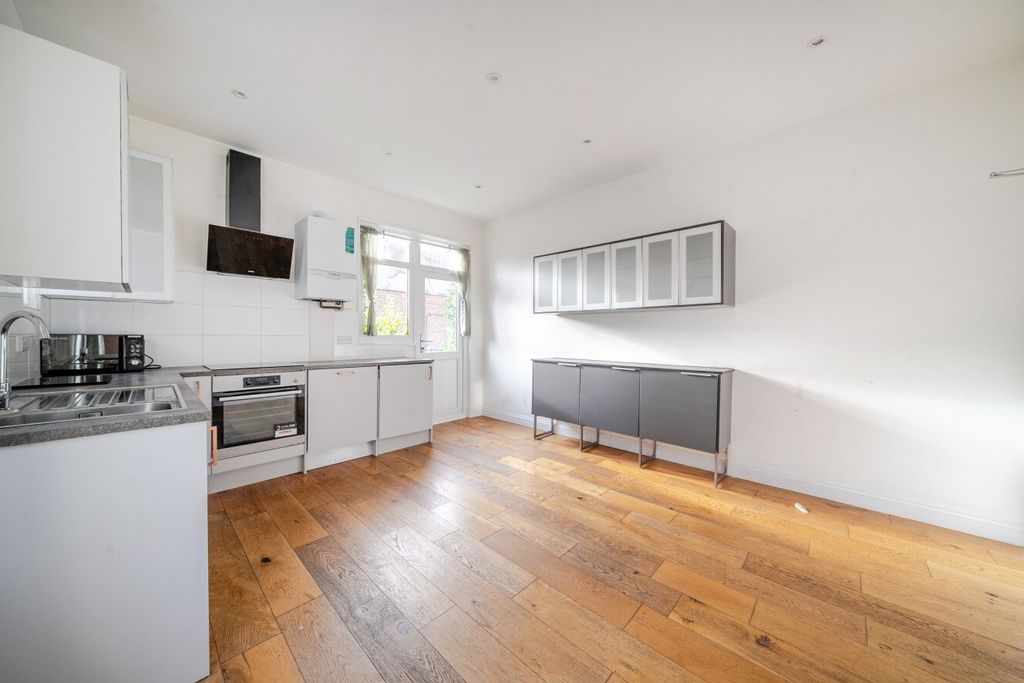 Property photo 2 of 19 Picture No. 07