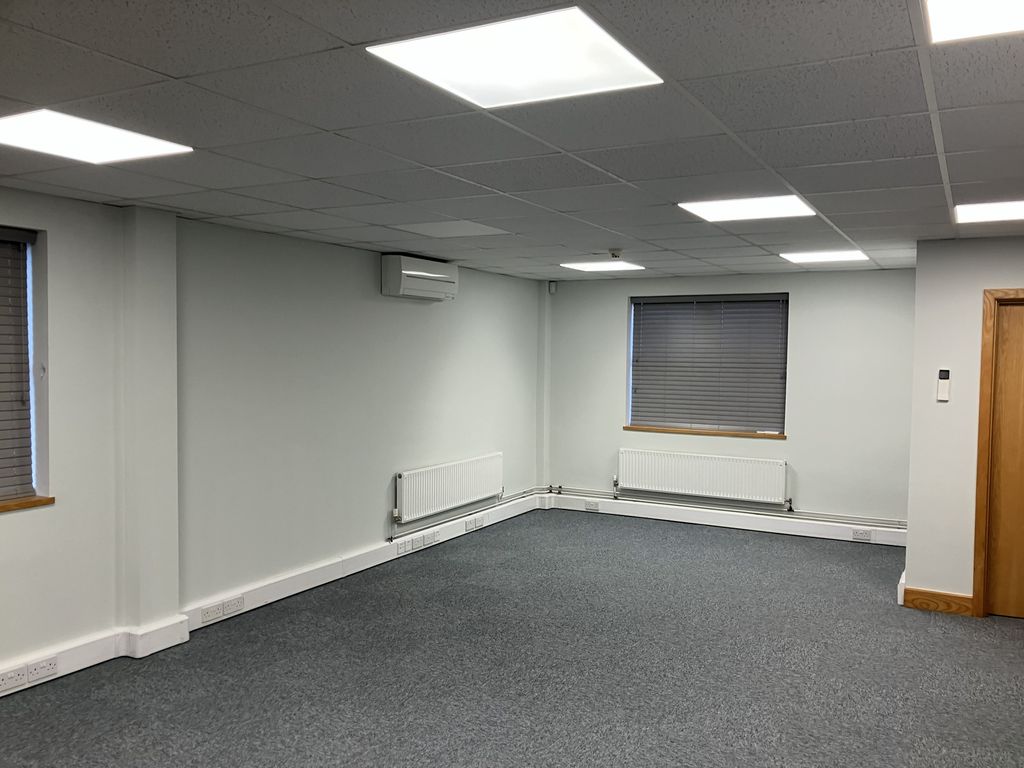 Property photo 2 of 3