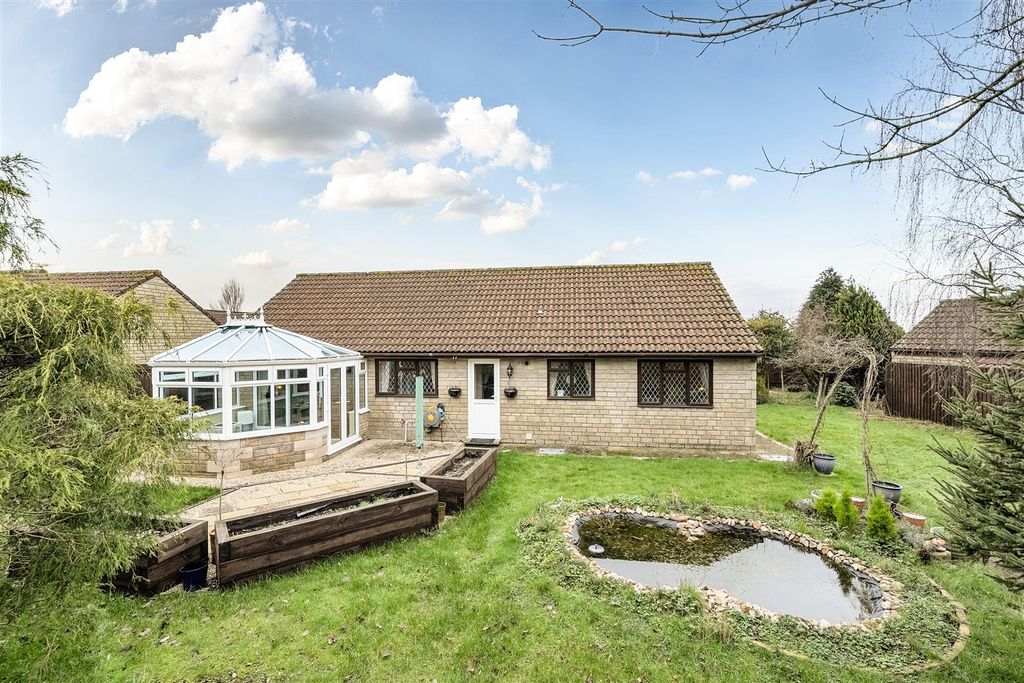 Property photo 2 of 13 Rear