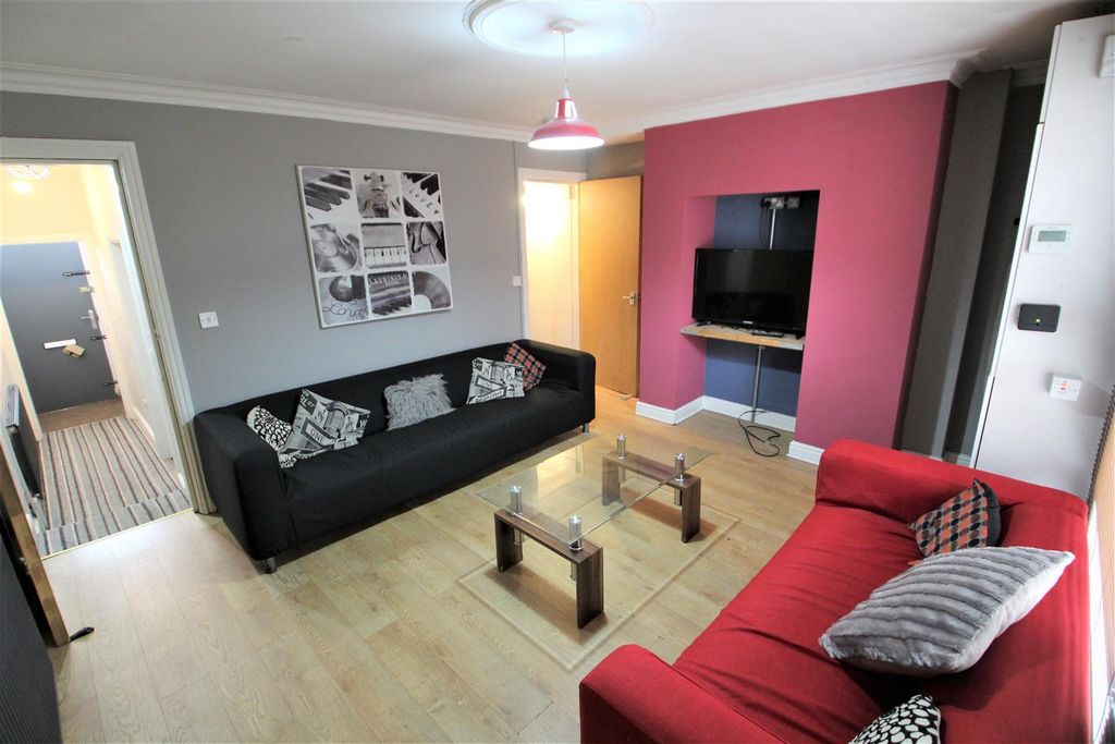 Property photo 1 of 8 Img_2461.Jpg