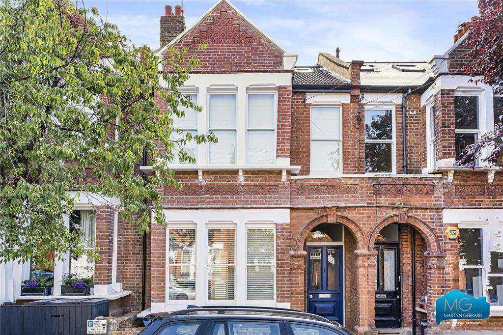 Property photo 2 of 24 Picture No. 18