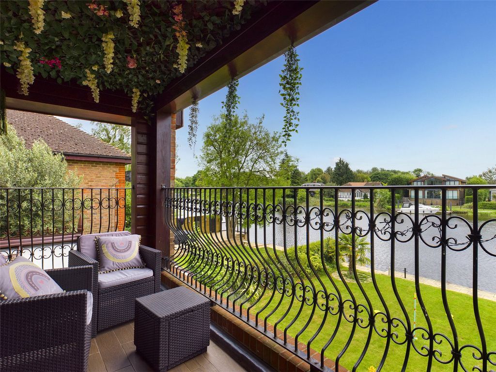 Property photo 1 of 22 Picture No. 20