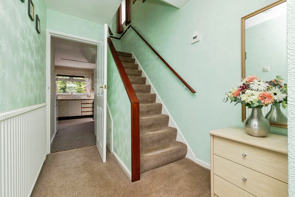 Property photo 3 of 17 Pbox-Img.Jpg