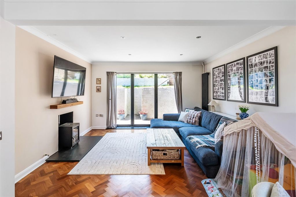 Property photo 3 of 19 Newlands-21.Jpg