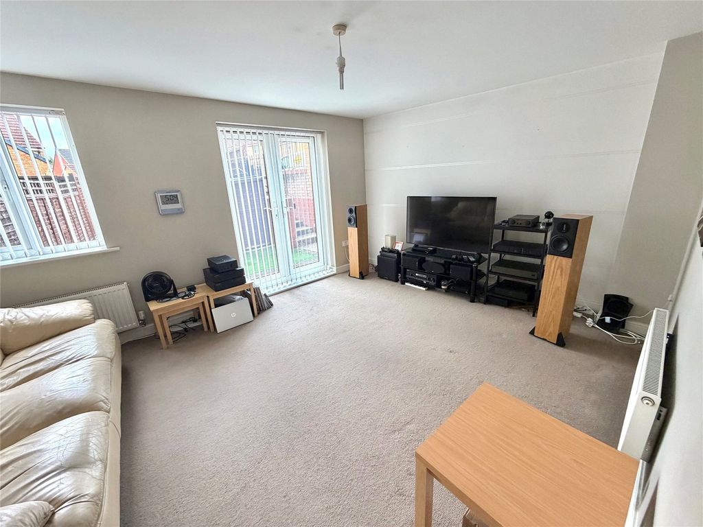 Property photo 3 of 13 Picture No. 05
