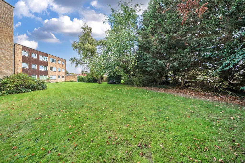 Property photo 2 of 19